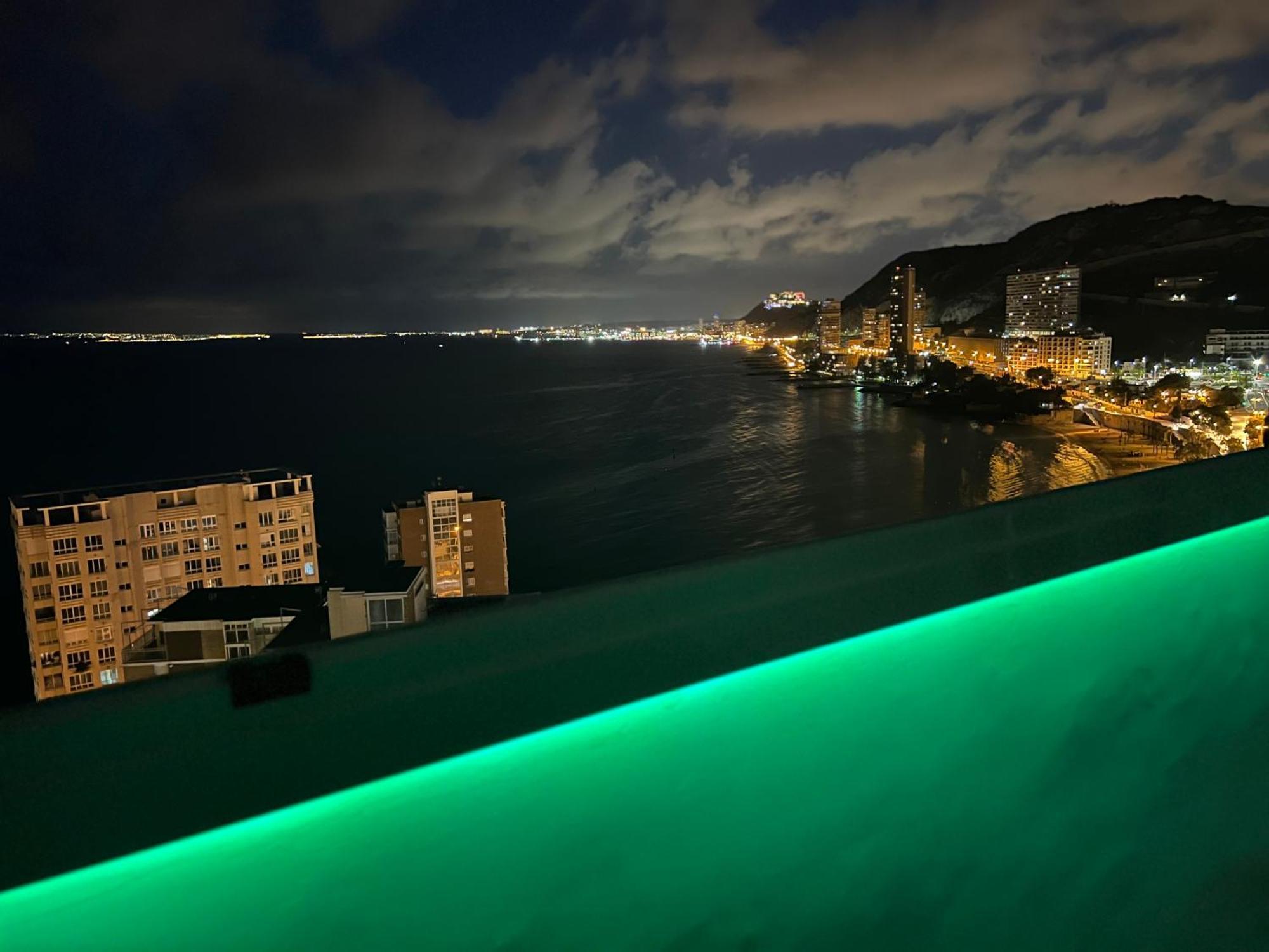 Relax Frente Al Mar De Alicante Apartment Ngoại thất bức ảnh
